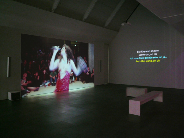 42_17-wong2011bijidivavideo1